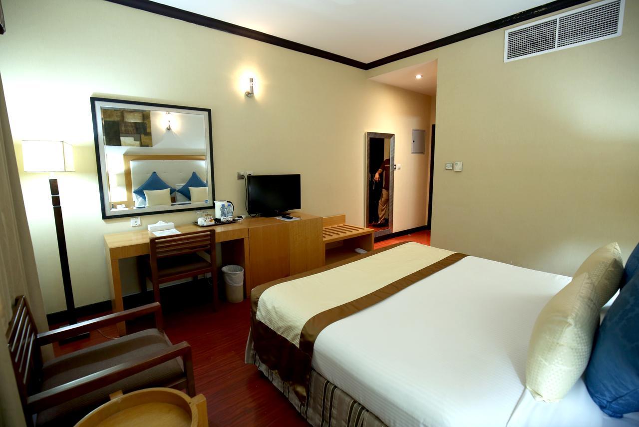 London Crown Hotel Dubaj Kültér fotó