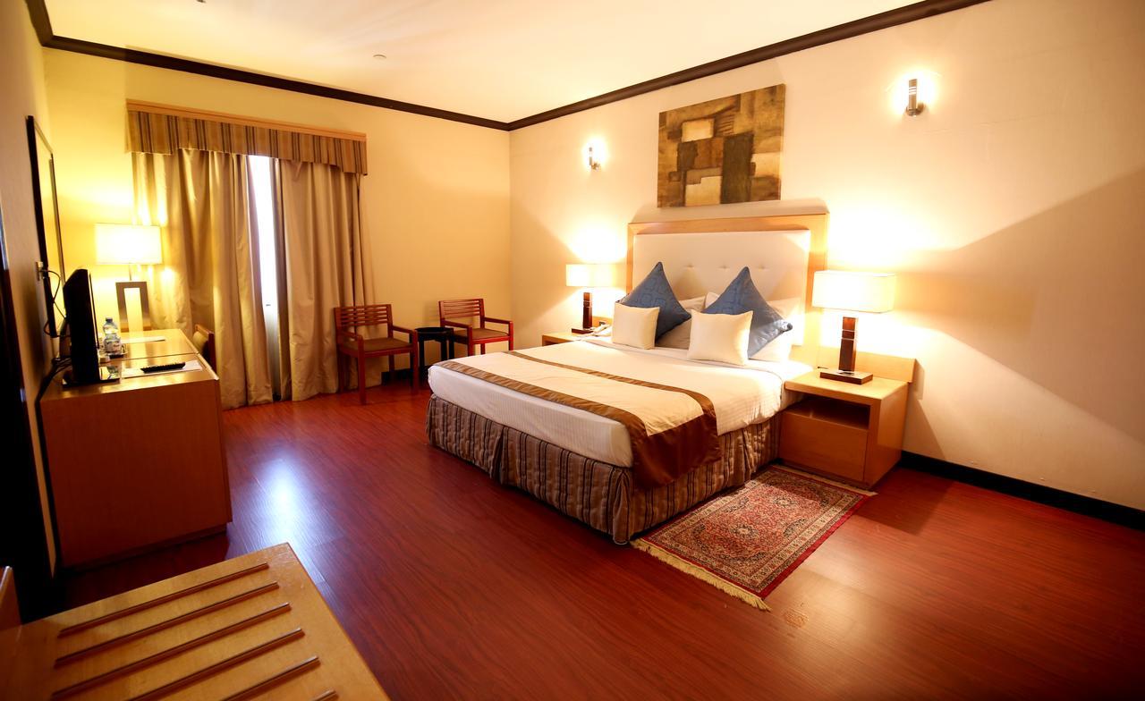 London Crown Hotel Dubaj Kültér fotó